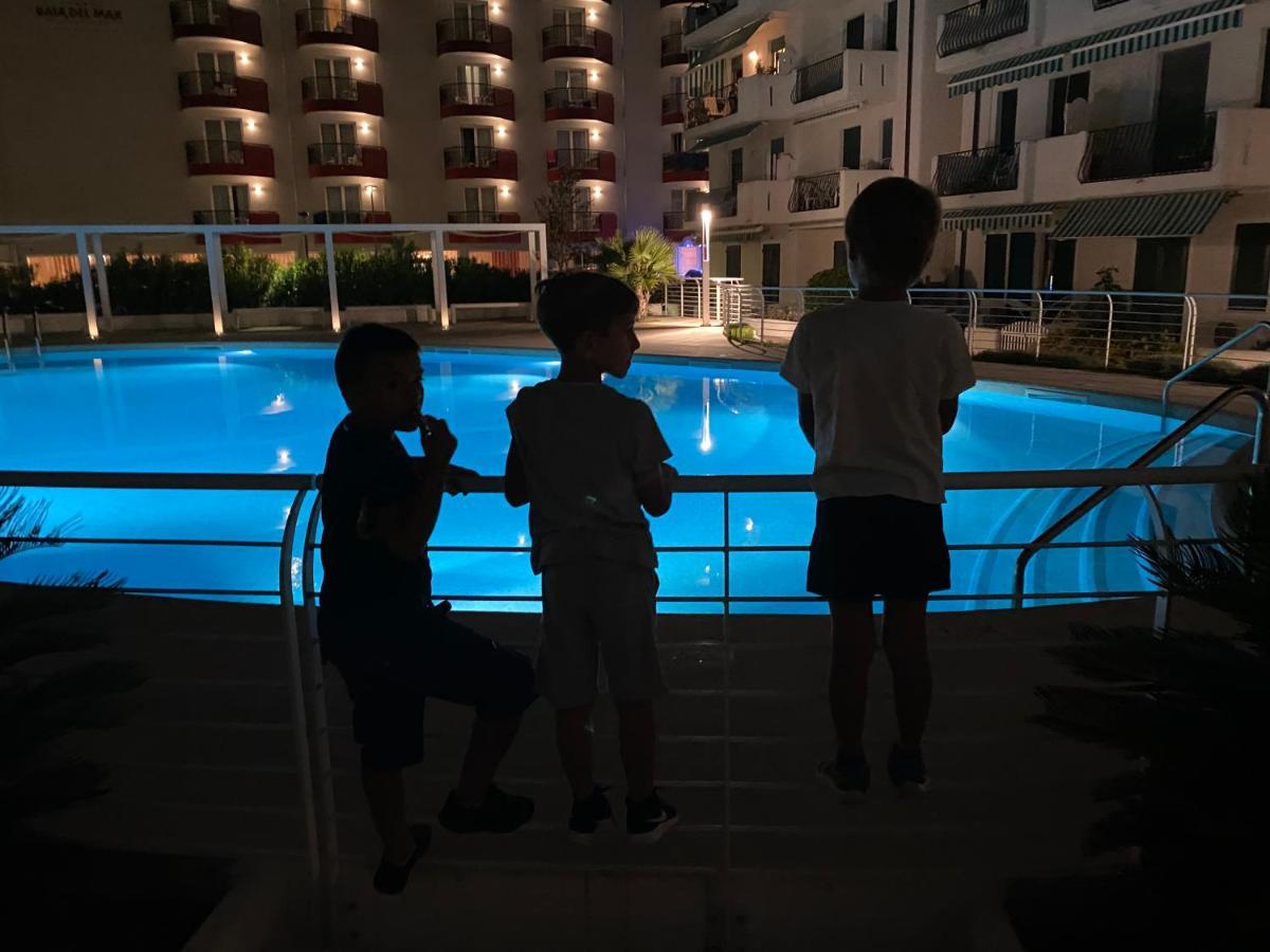 Residence El Palmar Fronte Mare, Fronte Spiaggia Lido di Jesolo Exterior foto